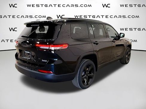 New 2025 Jeep Grand Cherokee L Laredo image 8