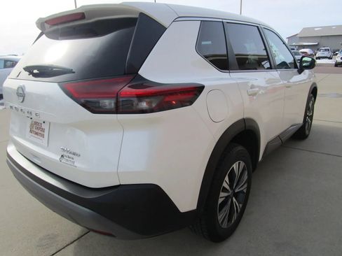 Used 2022 Nissan Rogue SV AWD/4WD image 7
