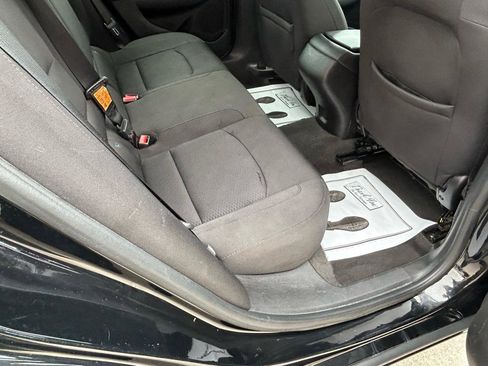 Used 2018 Chevrolet Malibu LS FWD image 11