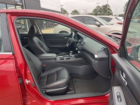 Used 2022 Nissan Altima 2.5 SR image 33