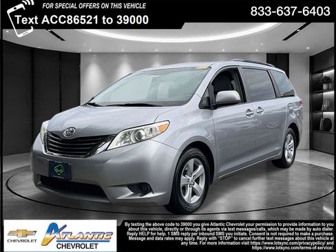 Used 2012 Toyota Sienna LE FWD image 1