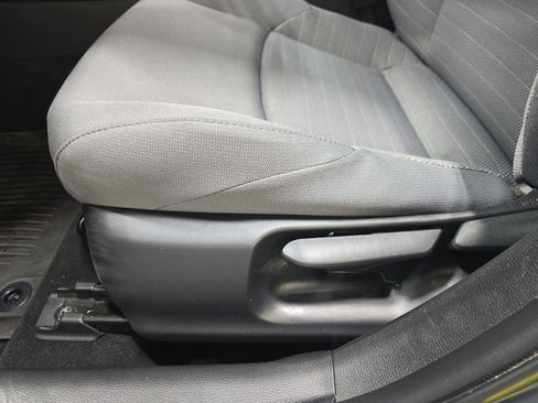 Certified 2023 Toyota Corolla SE image 28