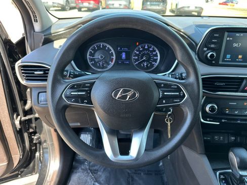 Used 2020 Hyundai Santa Fe SE FWD image 21