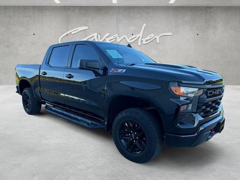Used 2023 Chevrolet Silverado 1500 Custom Trail Boss AWD/4WD image 2