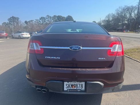 Used 2010 Ford Taurus SEL image 4