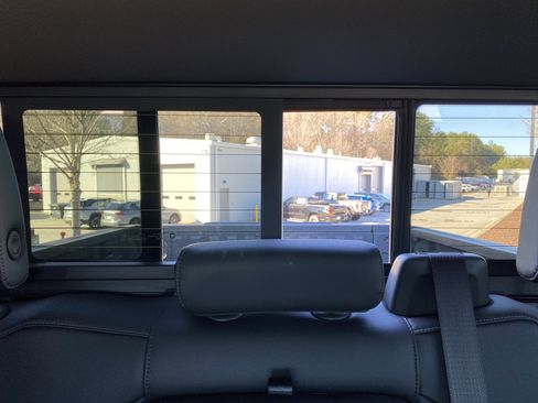 Used 2022 Chevrolet Silverado 1500 LT Trail Boss w/ LT Trail Boss Premium Package image 36