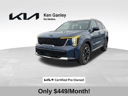 Certified 2025 Kia Sorento S w/ Panoramic Sunroof Package