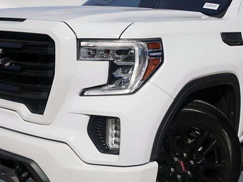 Used 2021 GMC Sierra 1500 Elevation image 3