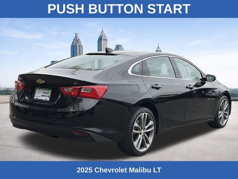Used 2025 Chevrolet Malibu LT image 5