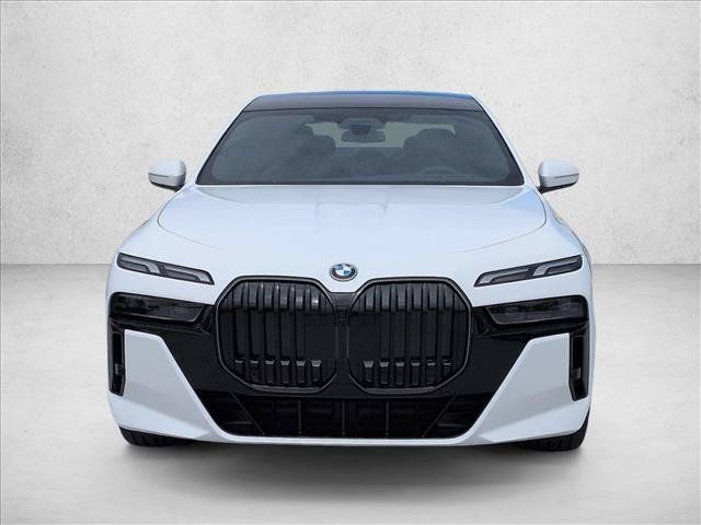 Used 2026 BMW i7 eDrive50 w/ M Sport Package RWD image 6