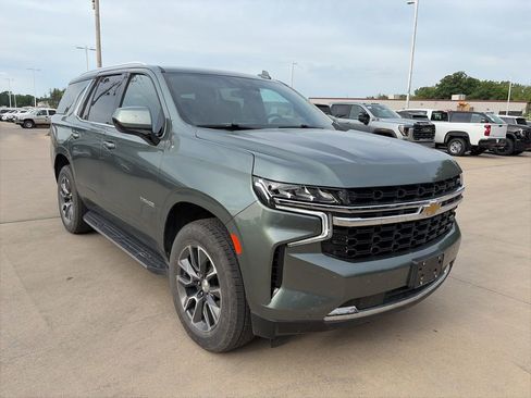 Used 2024 Chevrolet Tahoe LS AWD/4WD image 5