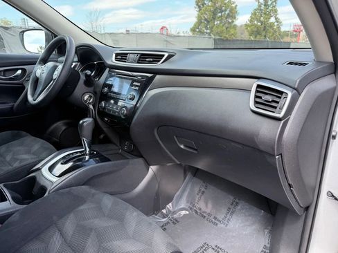 Used 2016 Nissan Rogue S AWD/4WD image 19