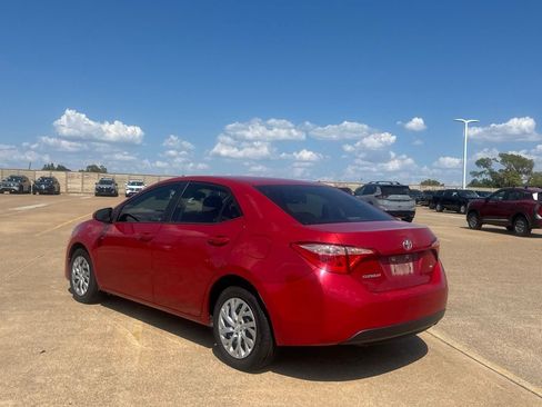 Used 2017 Toyota Corolla LE FWD image 17