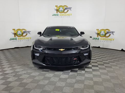 Used 2016 Chevrolet Camaro SS image 2
