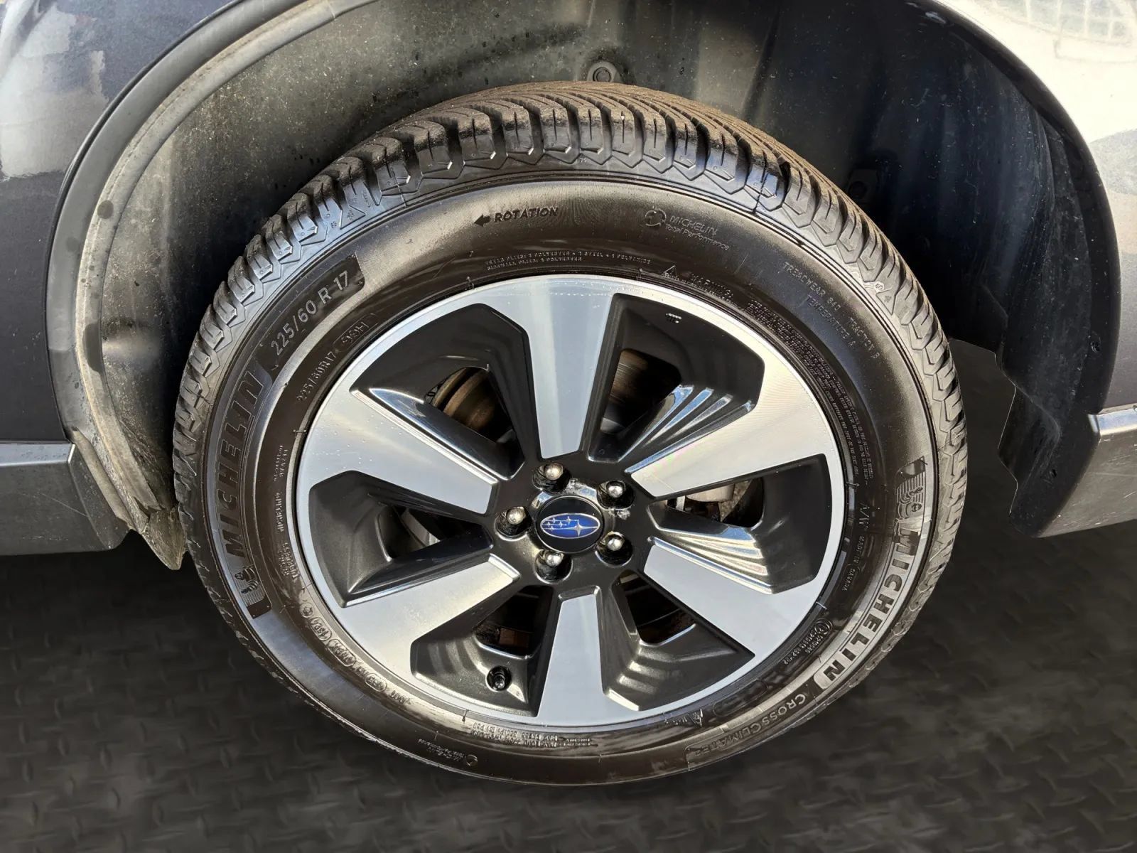 Used 2017 Subaru Forester 2.5i w/ Alloy Wheel Package AWD/4WD image 38