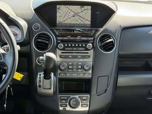 Used 2013 Honda Pilot Touring image 20