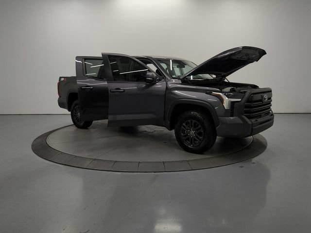 Used 2024 Toyota Tundra SR5 w/ SR5 Convenience Package AWD/4WD image 9