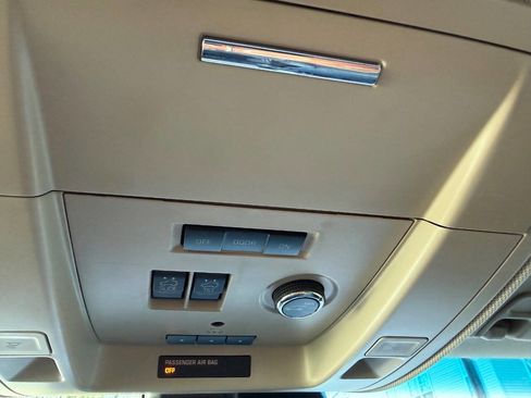 Used 2017 Chevrolet Tahoe LT image 26