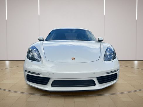 Certified 2025 Porsche 718 Cayman S RWD image 10