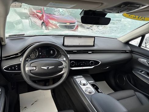 Certified 2025 Genesis GV70 2.5T Select w/ Select Package image 13