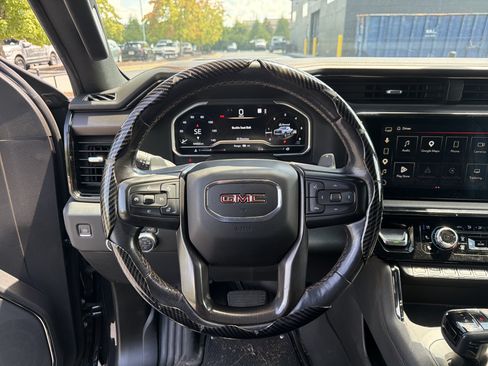 Used 2023 GMC Sierra 1500 AT4 w/ AT4 Premium Package AWD/4WD image 17