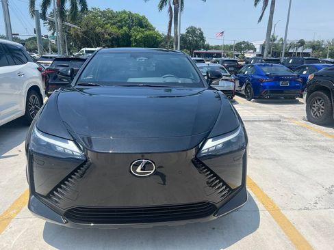 Used 2026 Lexus RZ 450e AWD w/ Technology Package image 7