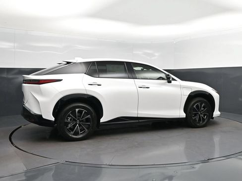 New 2026 Lexus RZ 350e 2WD image 8