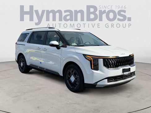 New 2026 Kia Carnival EX FWD image 1