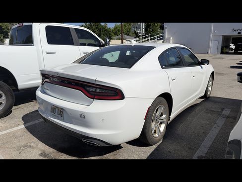 Used 2023 Dodge Charger SXT RWD image 3