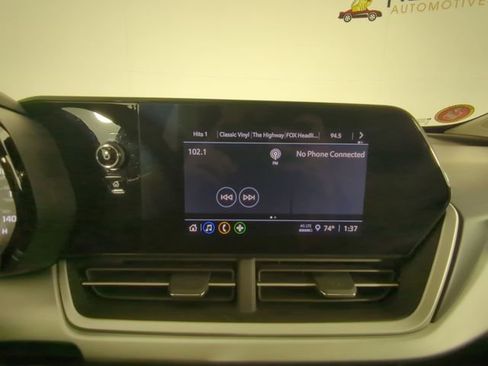 Used 2024 Chevrolet Trax LS w/ LS Convenience Package image 21