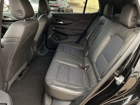 Used 2025 Buick Envista Preferred image 14