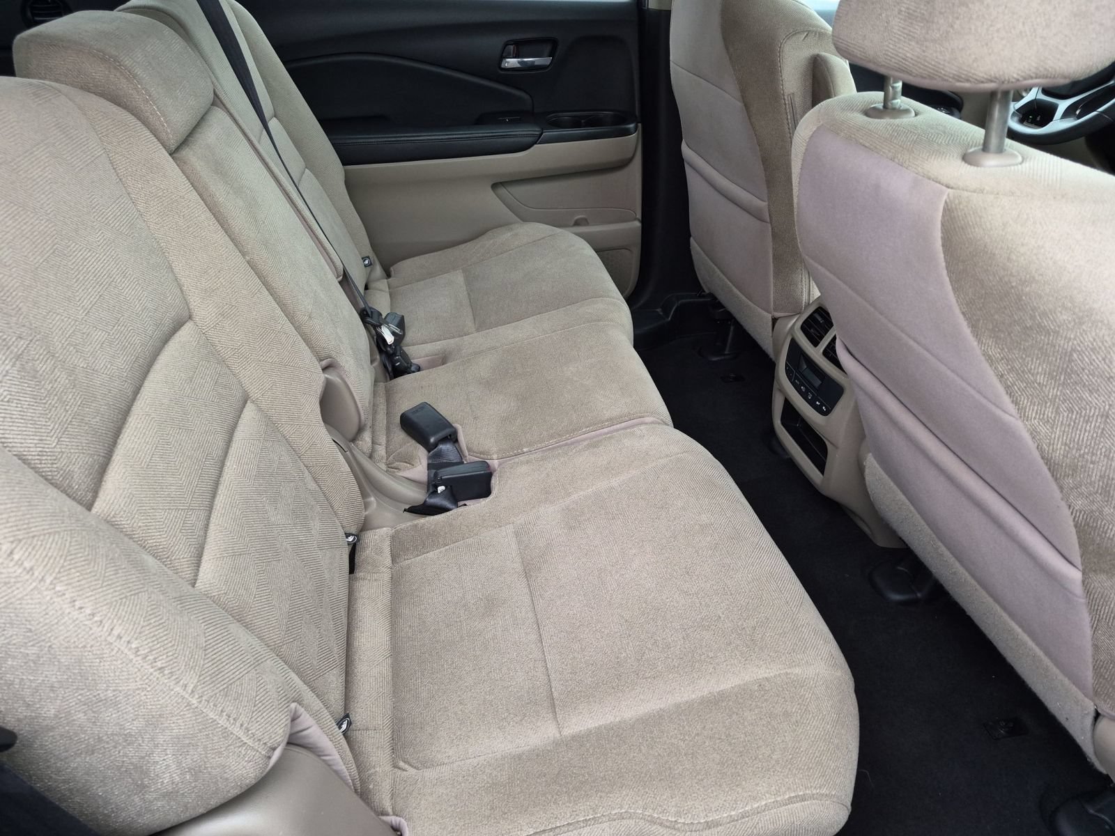 Used 2021 Honda Pilot EX image 30