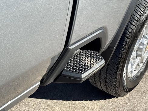 Used 2024 Chevrolet Silverado 2500 LT image 16