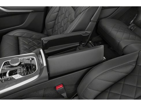 New 2026 BMW X7 xDrive40i w/ Executive Package AWD/4WD image 9