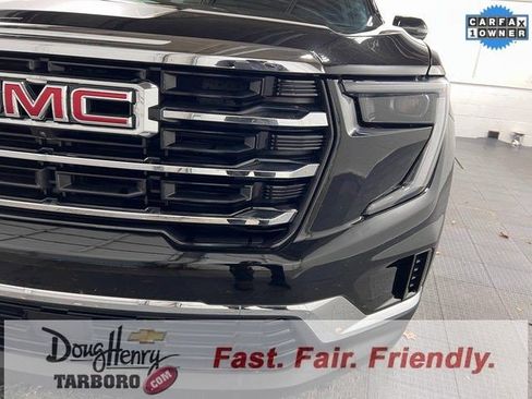 Certified 2025 GMC Acadia Elevation FWD image 11