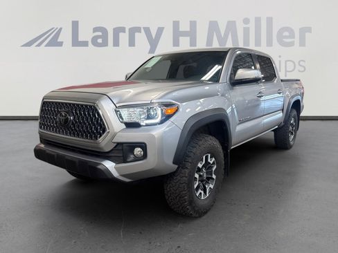 Used 2018 Toyota Tacoma TRD Off-Road image 1