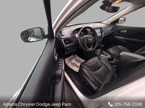 Used 2022 Jeep Cherokee Latitude Lux w/ Sun & Sound Group image 10