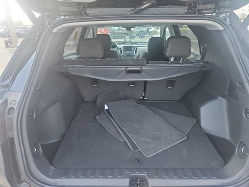 Used 2023 Chevrolet Equinox LT w/ Driver Convenience Package FWD image 8