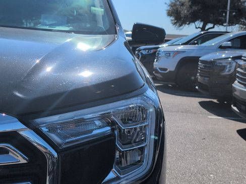 Used 2022 GMC Terrain SLT w/ Tech Package image 13