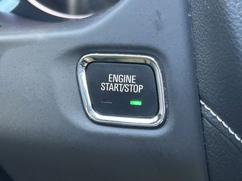 Certified 2023 GMC Acadia SLE w/ Driver Convenience Package image 27