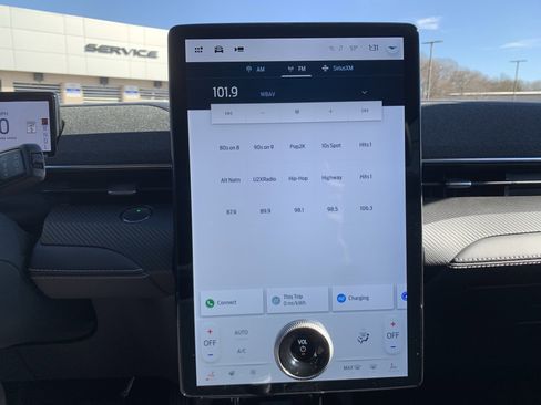 Used 2022 Ford Mustang Mach-E Premium image 23