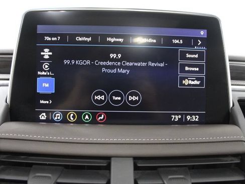 Used 2021 GMC Yukon SLT w/ SLT Premium Package AWD/4WD image 4