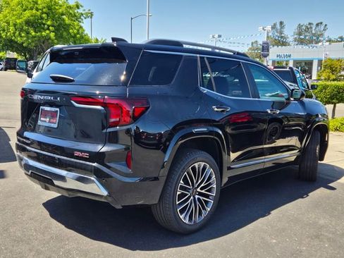 New 2026 GMC Terrain Denali AWD/4WD image 3