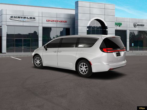 New 2026 Chrysler Pacifica Select image 2