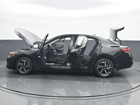 Used 2024 Nissan Sentra SV FWD image 37
