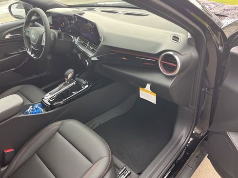 New 2026 Chevrolet Trax RS w/ Driver Confidence Package FWD image 31