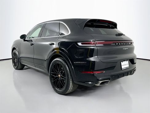 New 2026 Porsche Cayenne image 3