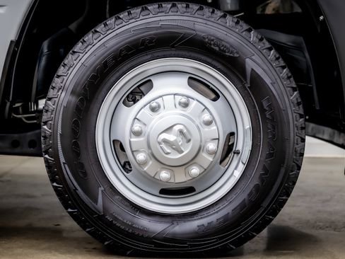 Used 2024 RAM 3500 Tradesman w/ Safety Group image 38