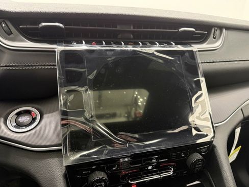 New 2026 Jeep Grand Cherokee Laredo image 29