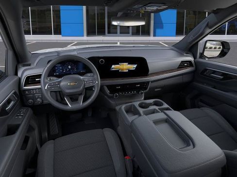 New 2026 Chevrolet Suburban LS RWD image 15